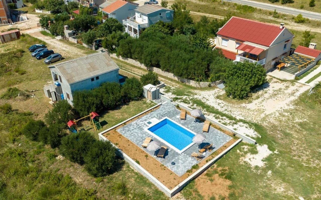 Family Friendly Apartments With A Swimming Pool Rtina - Stosici, Zadar - 21450 Екстериор снимка